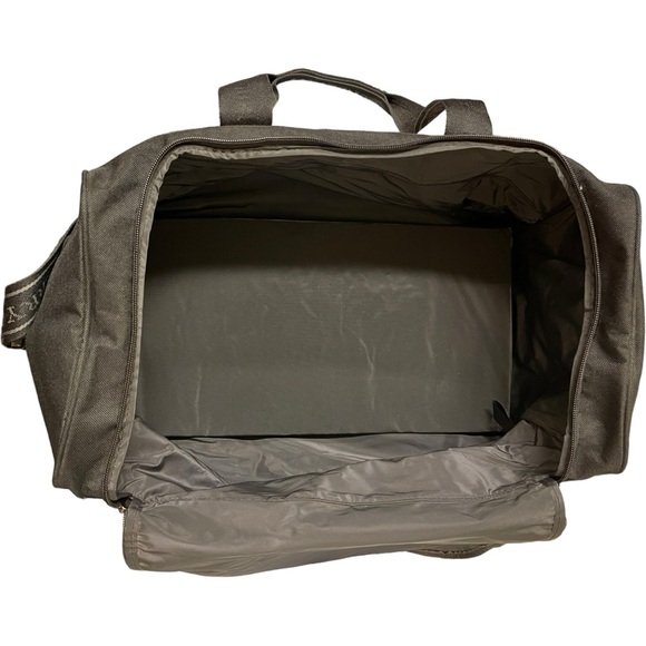 BURBERRY Fragrances Weekender Duffle Bag Black Signature Handles Shoulder Strap - Picture 11 of 13